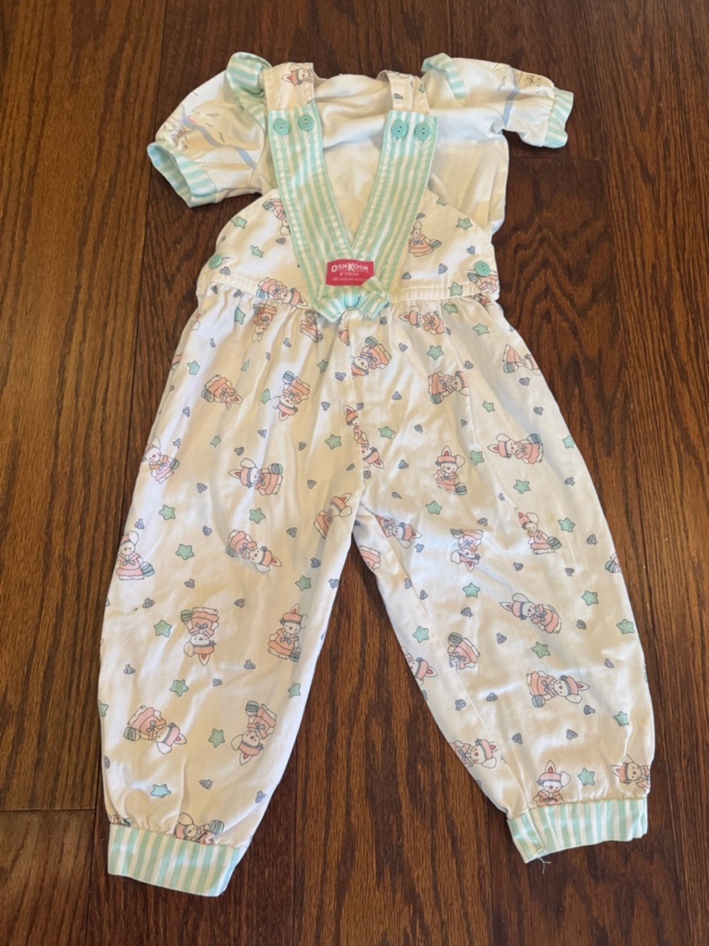 Oshkosh Vintage 3T Girl Bunny Print Overalls. Easter or beach themed